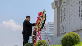 Top DPRK leader visits China-DPRK Friendship Tower